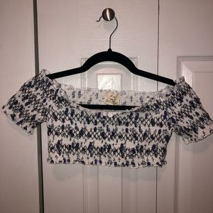 ❌Pins and Needles White/Blue crop top❌